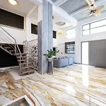 La Casa Center With Jacuzzi Appartamento *
