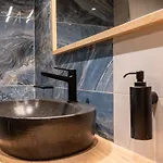 La Casa Center With Jacuzzi Appartamento
