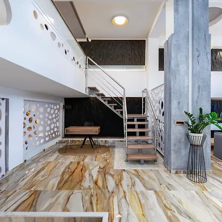 La Casa Center With Jacuzzi Διαμέρισμα *